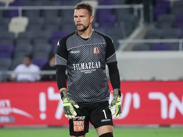 זובאס, בקבוצה מאוכזבים ממנו (דני מרון)