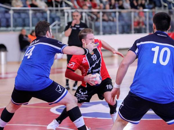 יובל גררה במפגש מול עירוני רחובות היום (צילום: הדר ואן קולא)