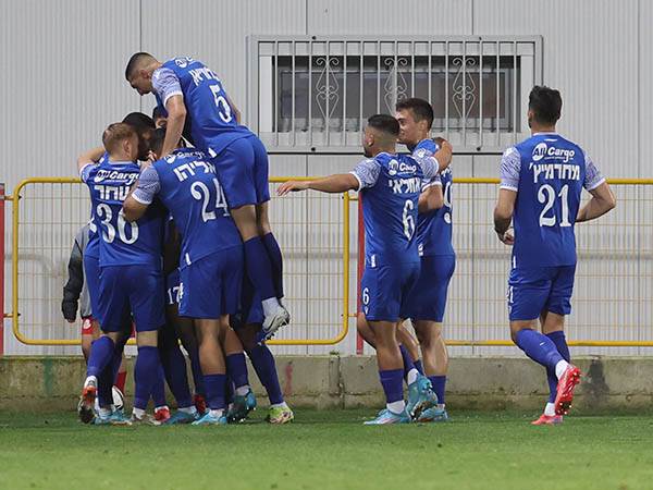 (לירון מולדובן)