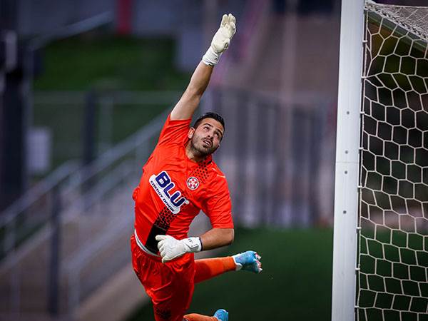 יכולת טובה בשער. עמבר (מאור אלקסלסי)