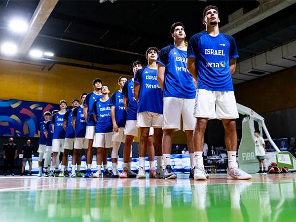 (FIBA)