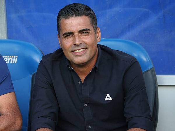 משתמש בסרדל במספר עמדות, סילבס