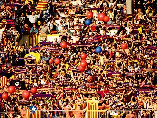 "הזכירו לי שהבטחתי". אוהדי בארסה (getty)