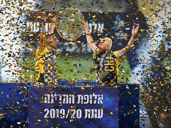 ייני חגג הערב ולא דואג מהעתיד. (אלן שיבר)