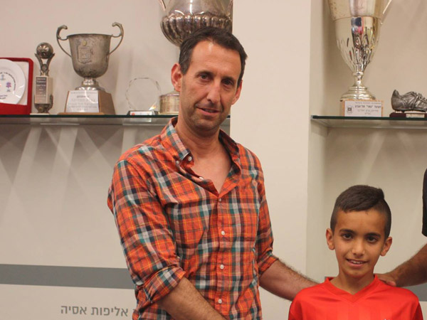 יעזור למועדון. בועז תושב (באדיבות הפועל תל אביב)