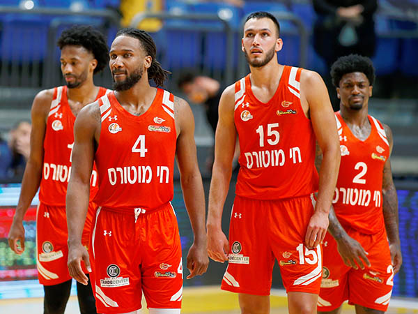 ביקורת חריפה נגד החלטת המנהלת (אלן שיבר)