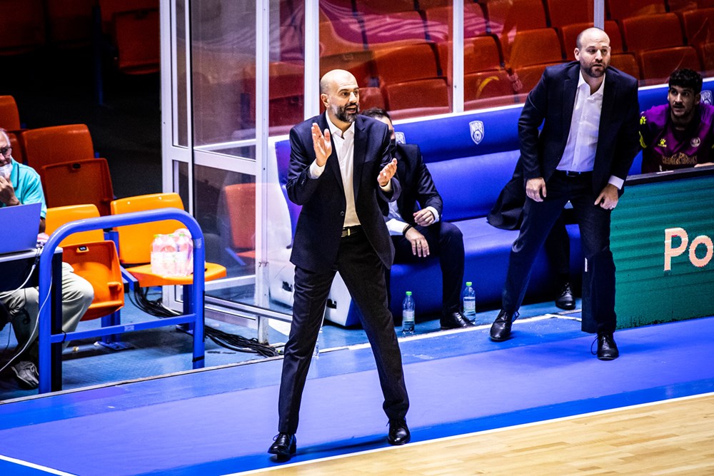 (FIBA)