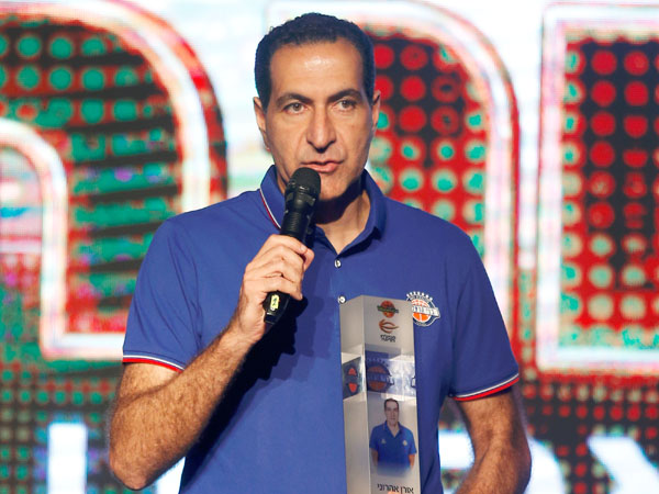 אהרוני. מאמן העונה (אלן שיבר)