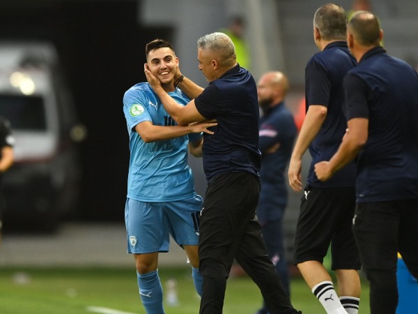 "אוסקר גלוך שחקן הטורניר" (UEFA)