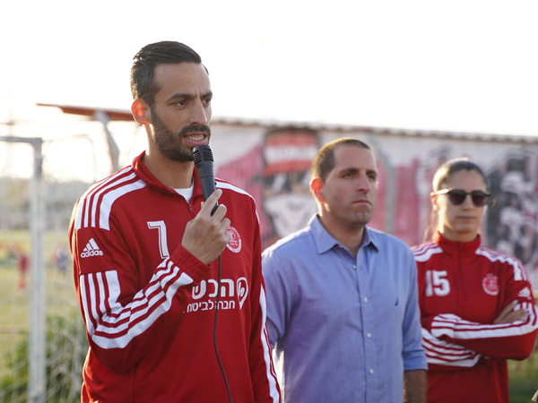 "מקווה שהניצחון יאפשר לנו להיות רגועים". איינבינדר (באדיבות הפועל תל אביב)