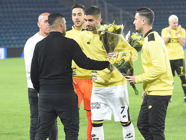 פותח פרק חדש (ברני ארדוב)