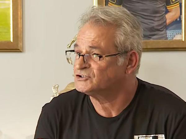 "אתה שומע אותו ובא לך לבכות". אלמוג בוזגלו (אלן שיבר)