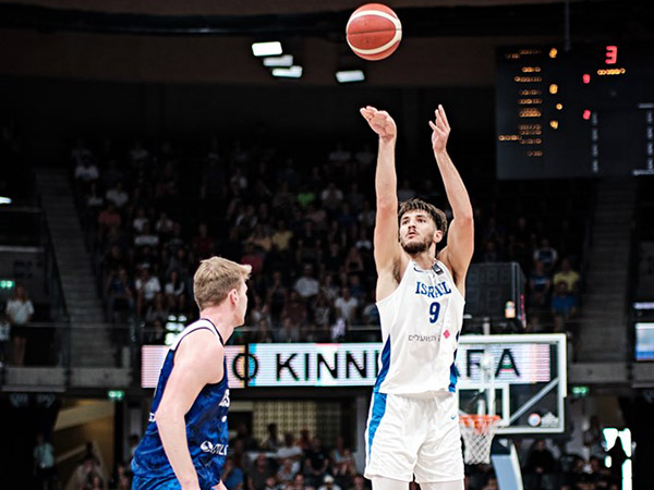 (FIBA)