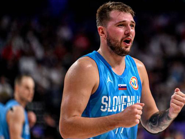 מחצית ראשונה נהדרת שלו. לוקה (FIBA)