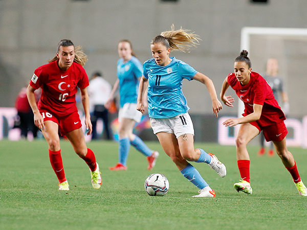 סלימהוגיץ' במדי הנבחרת (קרדיט: אלן שיבר)