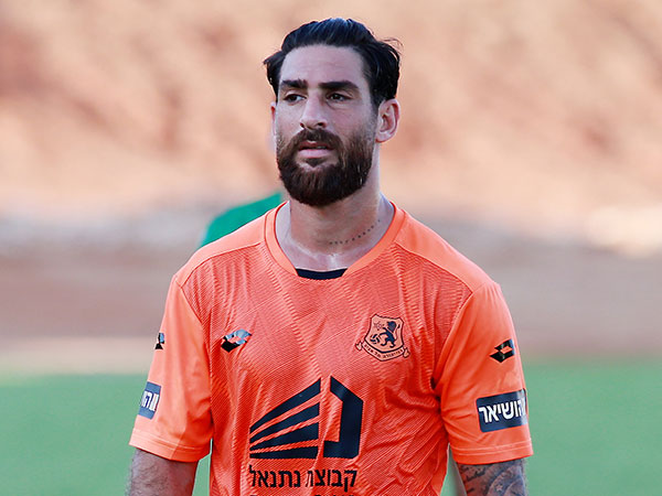 "מצא את עצמו בלב הסכסוך". עטר (קובי אליהו)