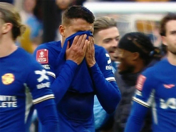 סיבלה ומדואקה. התמונה שהטריפה את אוהדי צ`לסי (צילום מסך)