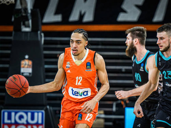 כישרון ענק נוסף של אולם שייבחר בדראפט הקרוב. אסנגה (GETTY)