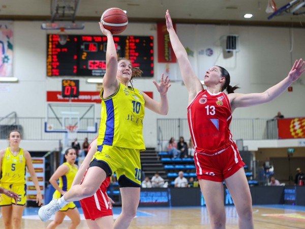 מאיירס התקשתה (באדיבות לירן מולדובן, מנהלת הליגה לנשים)