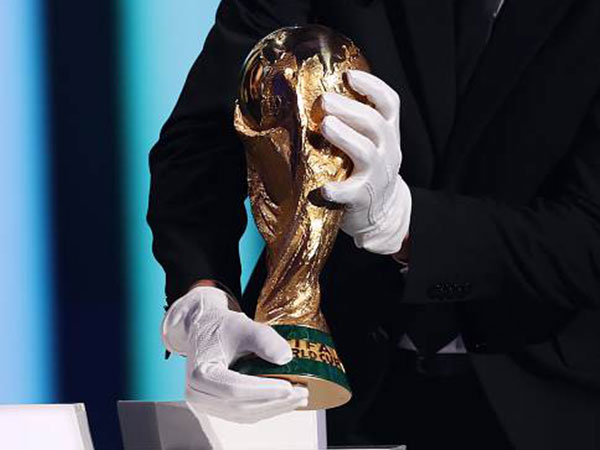 13 שעות שונות (Photo by Michael Regan - FIFA/FIFA via Getty Images)