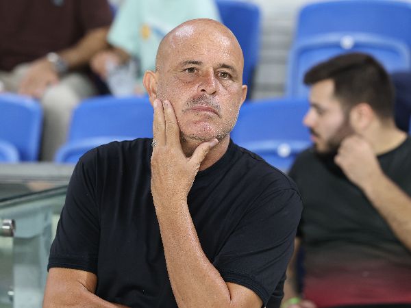 יוסי אבוקסיס. המומנטום לצידו (דני מרון)