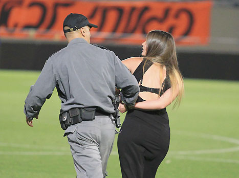 לא מעט עוכבו לחקירה (אלן שיבר)