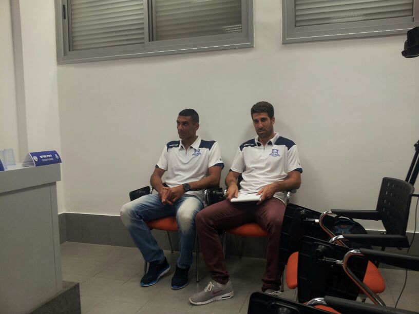 "בינתיים לא יוצאים בהצהרות"