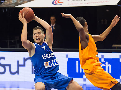 יצטרך להיות טוב יותר. מקל (צילום: פרנס נליסן)