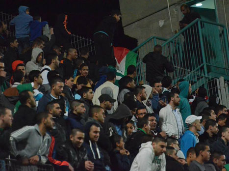 היו חלק מאירוע מכוער. אוהדי נצרת (צילום: אבי רביבו, באדיבות אתר BEST-BALL)