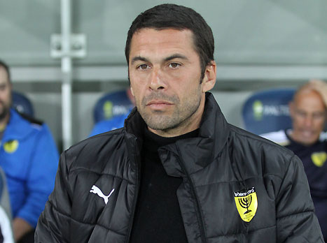 והמאמן שלהם סימן 2 מ-2 (צילום: יוסי שקל)