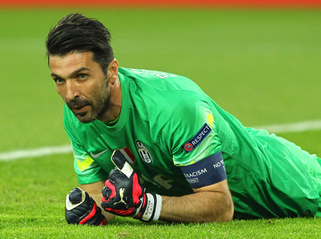 משחק מצויין של בופון בין הקורות (gettyimages)