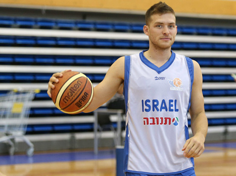 גל מקל. הגארד המוביל של הנבחרת (אלן שיבר)