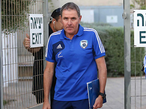 הכנות אחרונות. גוטמן (אלן שיבר)