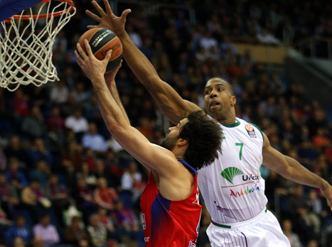 הנדריקס מעל תיאודושיץ', תרתי משמע (GETTY)