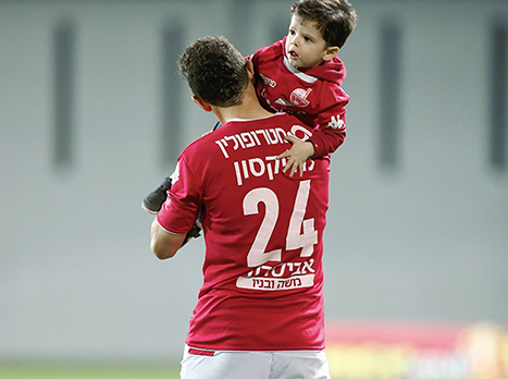 מליקסון: "שואפים לזכות בתארים והעונה נעשה את זה" (אלן שיבר)