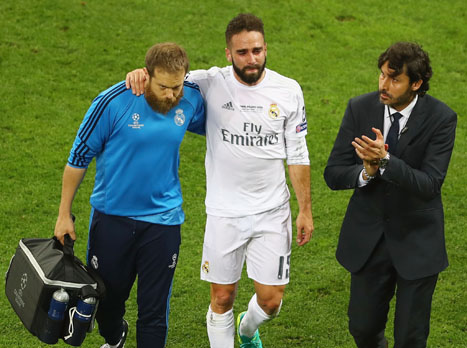 קרבחאל אחרי הפציעה (Getty)