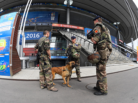 בצרפת לא לוקחים סיכונים (gettyimages)
