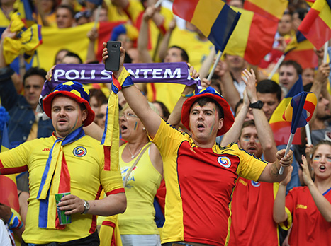 גם הקהל הרומני הוסיף הרבה צבע (gettyimages)