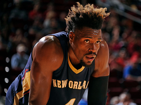 הסתבכך בכל דרך אפשרית. ג'ף אדריאן ב-NBA (צילום: getty)