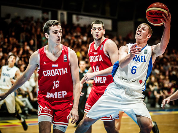בני היה השחקן הבולט בלבן (FIBA)