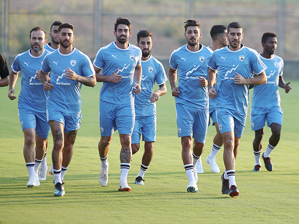 "צריכים להציג יכולת טובה כדי להחזיר את האוהדים" (אלן שיבר)