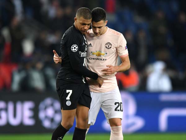 המשחק הגרוע ביותר של אמבפה בפאריס (Photo by Shaun Botterill/Getty Images)