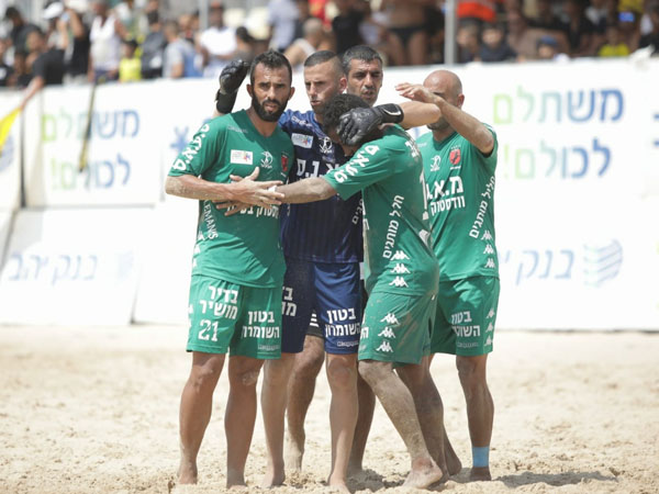 עוד ניצחון לאוסף. שחקני כפר קאסם (STRAVO)