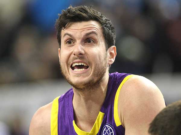 פניני. החברים הטובים חוזרים לשתף פעולה (FIBA)