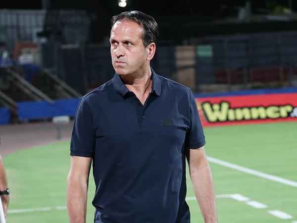 "לא פשוט להביא בלם זר". לוי אמש מול רעננה (צילום: דני מרון)