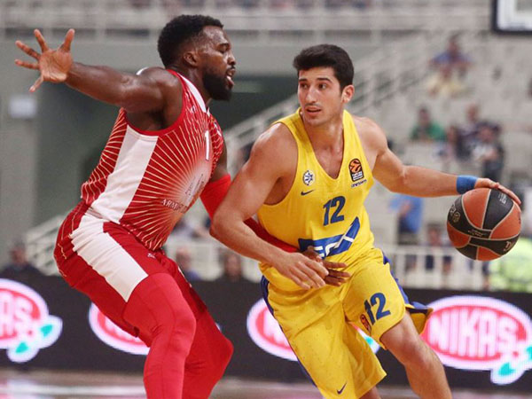 ה-MVP של הטורניר לשעבר, דיברתולומאו (אתר מכבי ת"א)