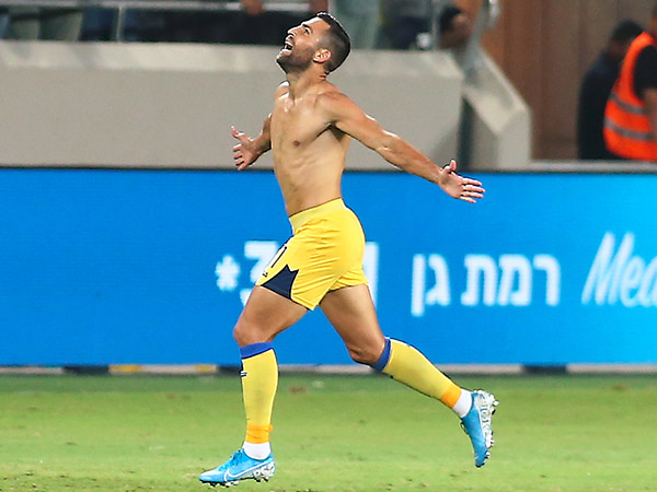 שכטר. מרוצה מההגנה (אלן שיבר)