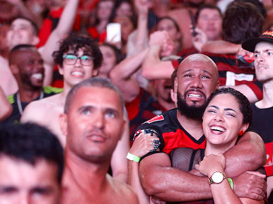 אוהדי פלאמנגו לא יודעים את נפשם (GETTY IMAGES)