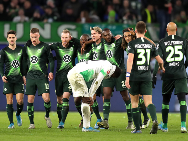 וולפסבורג חגגה, גלדבאך קת פחות (Getty)