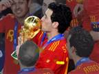 סוף עידן: סרחיו בוסקטס פרש מנבחרת ספרד